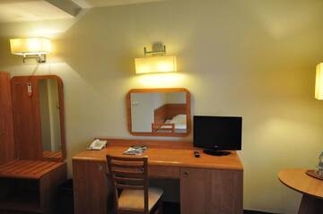 Фото номера Стандартный одноместный номер Отель Hotel Malinowski Economy г. Гливице 6