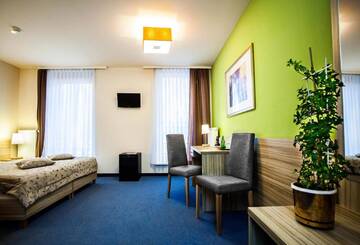 Фото номера Двухместный номер с 1 кроватью Отель Hotel Arsenał г. Гливице 2