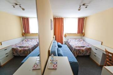 Фото номера Одноместный номер Хостелы Hostel Malinowski City г. Гливице 3