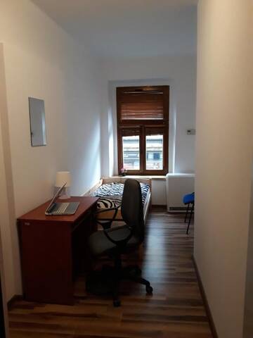 Фото номера Стандартный одноместный номер с общей ванной комнатой Хостелы Hostel Gliwice Centrum г. Гливице 5