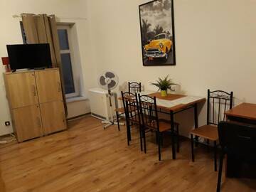 Фото номера Кровать в общем 6-местном номере для мужчин и женщин Хостелы Hostel Gliwice Centrum г. Гливице 2