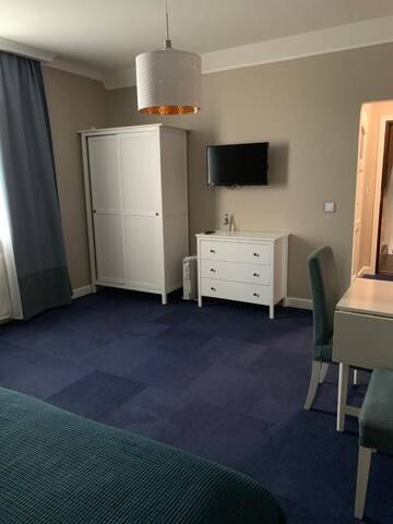 Фото номера Трехместный номер Отель Pod Platanem Gliwice г. Гливице 2