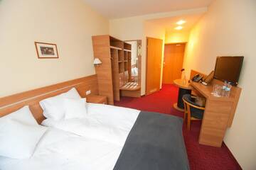 Фото номера Двухместный номер с 1 кроватью Отель Hotel Malinowski Business г. Гливице 7