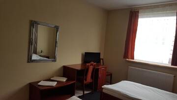 Фото номера Стандартный двухместный номер с 1 кроватью Отель Hotel Ava г. Гливице 4