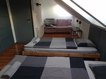 Фото номера Классический трехместный номер Хостелы M Hostel г. Гливице 14