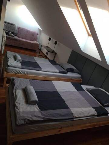 Фото номера Классический трехместный номер Хостелы M Hostel г. Гливице 21
