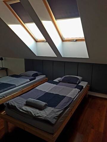Фото номера Классический трехместный номер Хостелы M Hostel г. Гливице 2