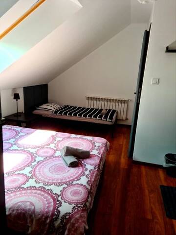 Фото номера Трехместный номер Хостелы M Hostel г. Гливице 14