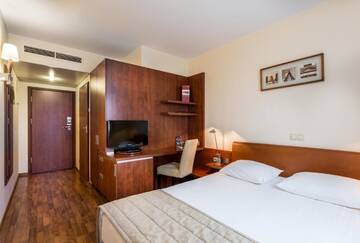 Фото номера Двухместный номер с 1 кроватью Отель Qubus Hotel Gliwice г. Гливице 2