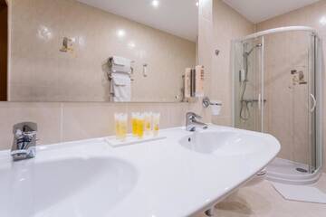 Фото номера Апартаменты Отель Qubus Hotel Gliwice г. Гливице 4
